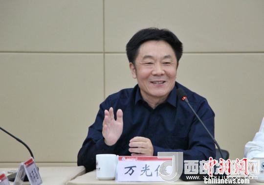 圖為山東師范大學(xué)副校長萬光俠在開幕式上發(fā)言?！≮w曉 攝