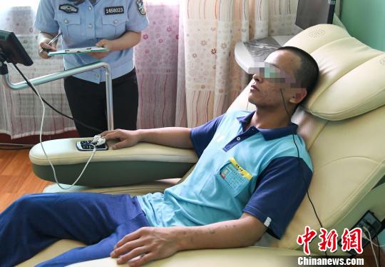 山西省戒毒管理局下屬共有13個戒毒場所和一個涉毒病殘所(山西省戒毒康復(fù)醫(yī)院)籌建處，其中省屬戒毒所9個，市屬戒毒所4個?！⊥踅ㄜ?攝