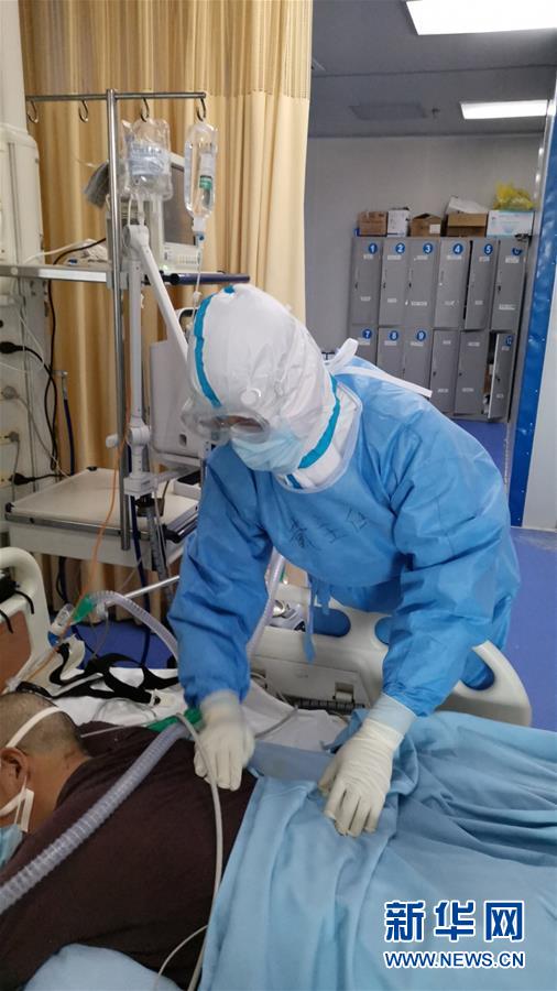 （一線抗疫群英譜·圖文互動）（2）“從高原奔赴平原，我們傾囊相助”——青海援湖北醫(yī)療隊女醫(yī)生戴春的故事 