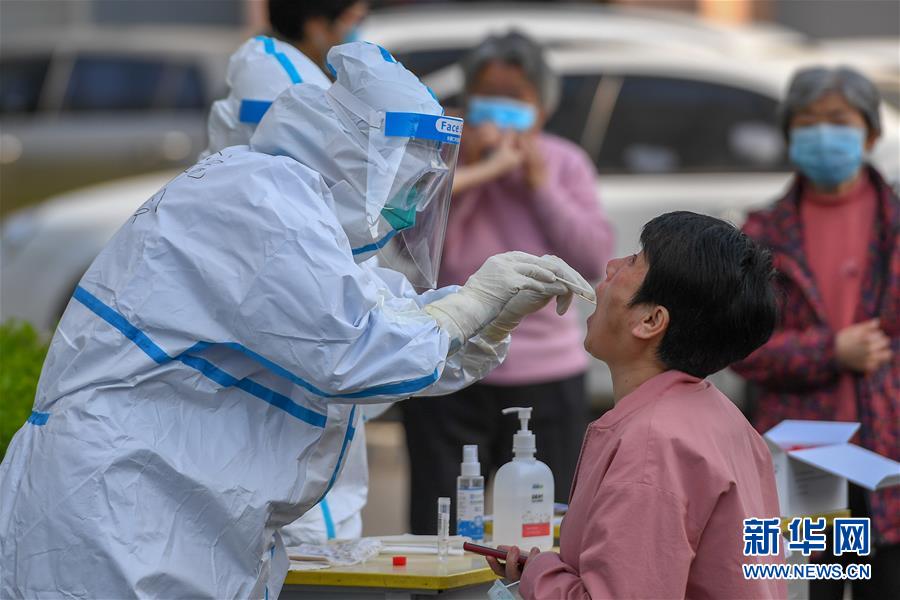 （新華全媒頭條·兩會(huì)精神看落實(shí)·圖文互動(dòng)）（5）整體謀劃、系統(tǒng)升級(jí)、全面提升——落實(shí)全國(guó)兩會(huì)精神織牢織密公共衛(wèi)生防護(hù)網(wǎng)