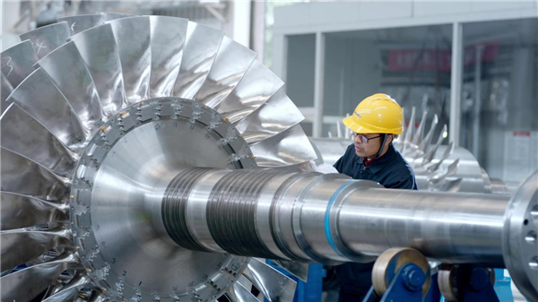 乘勢而上把握新時代追趕超越關鍵期——專訪全國人大代表、西安市市長李明遠_fororder_圖片7